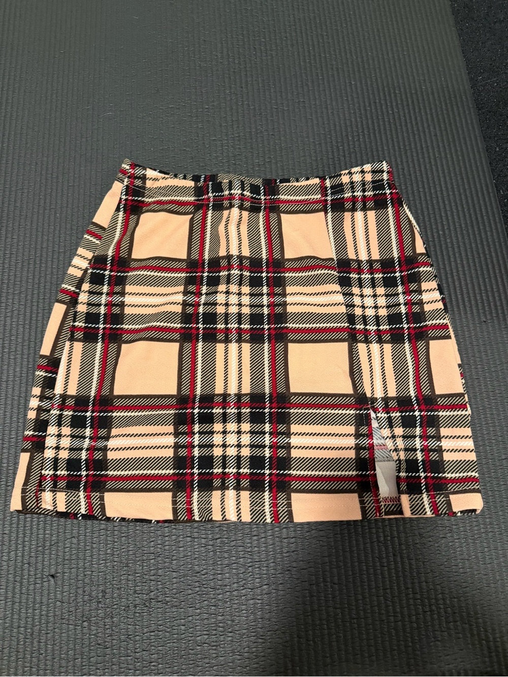 SHEIN Beige Plaid Mini Skirt with Black & Red Trim